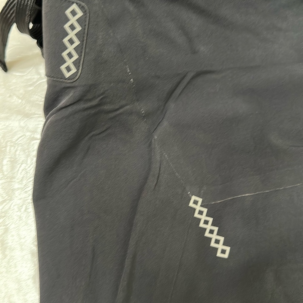 Respect Your Universe Board Short - black - Picture 8 of 14